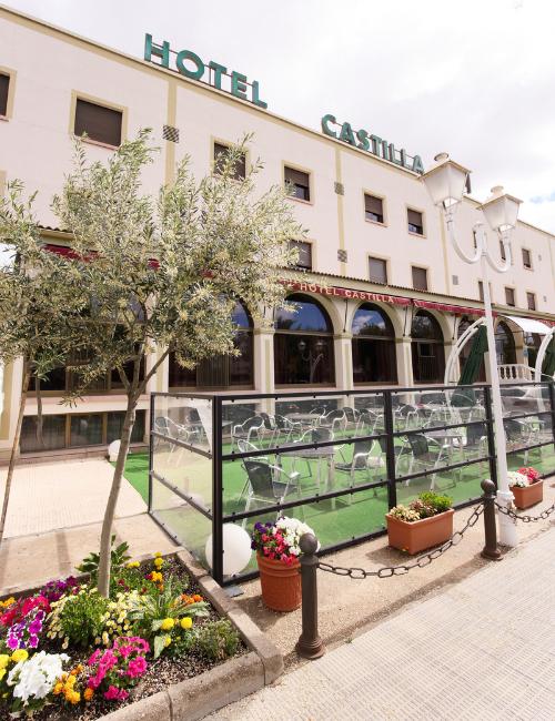 Hotel-Castilla-terraza